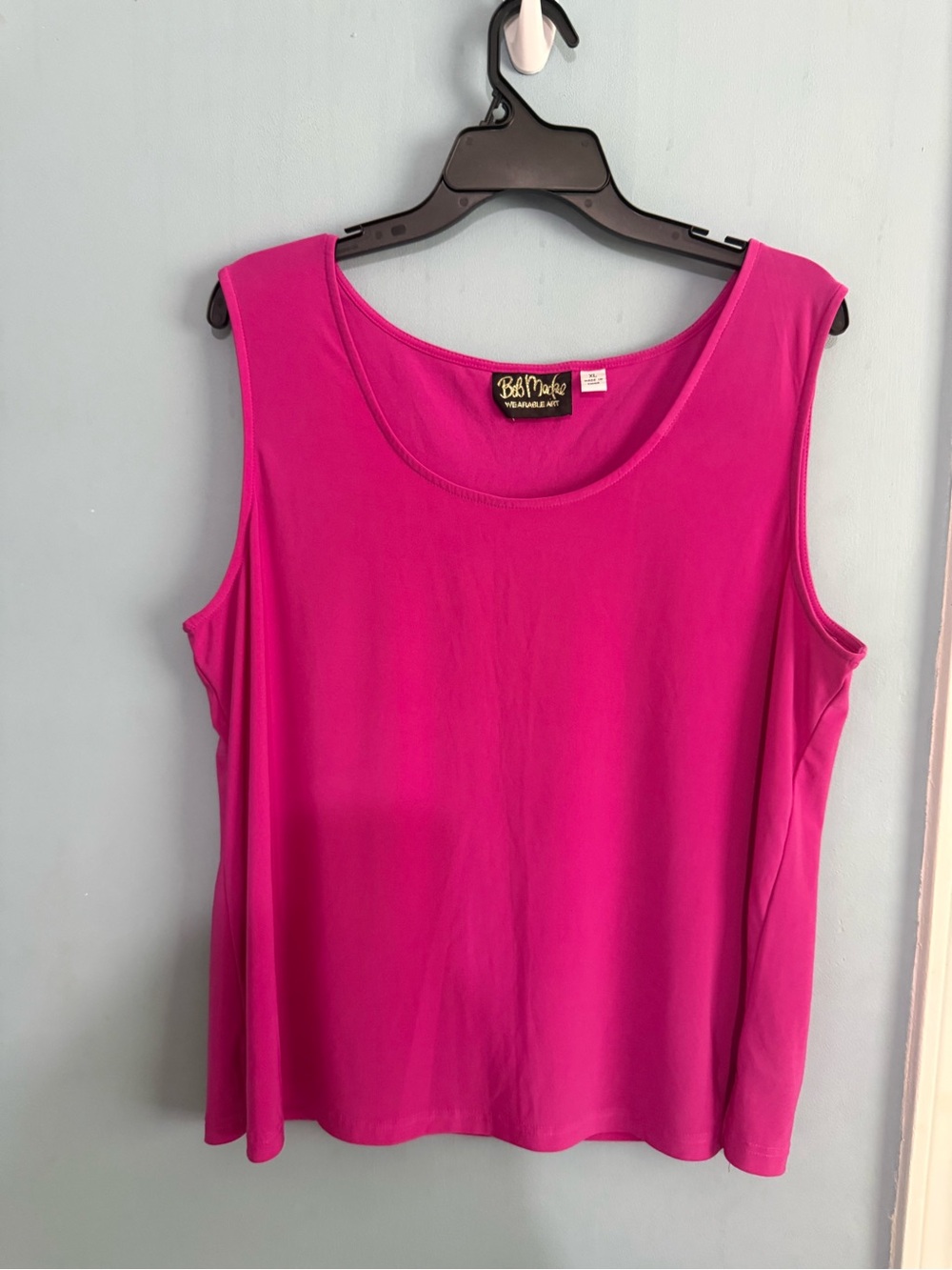 Bob Mackie Vibrant Fuchsia Scoop Neck Tank Top - Picture 2 of 14